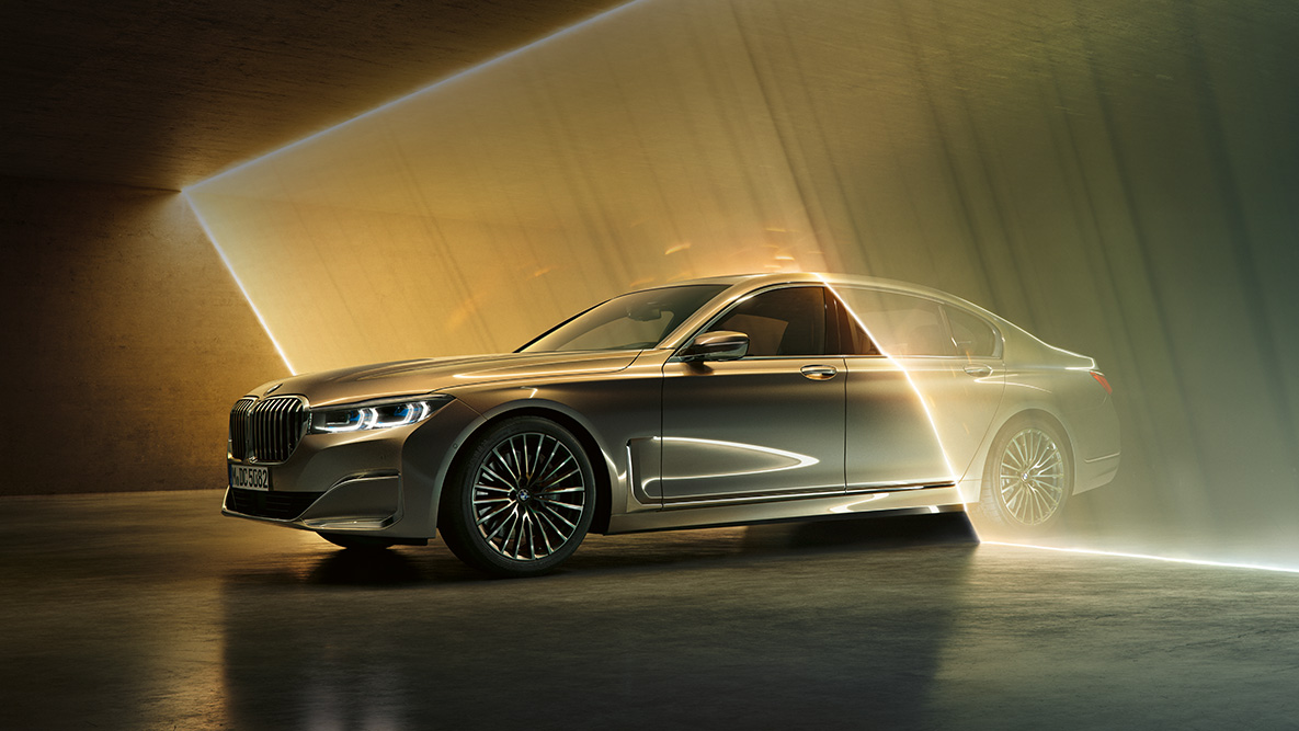 BMW 7 Series Sedan Light staging rear BMW 7 Series Sedan: Light staging on the rear, close-up
