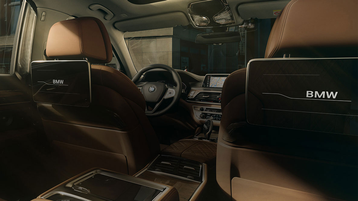 BMW 7 Series Sedan Rear-seat Entertainment BMW 7 Series Sedan: view from behind to the Rear-seat Entertainment with HD Touch Screens