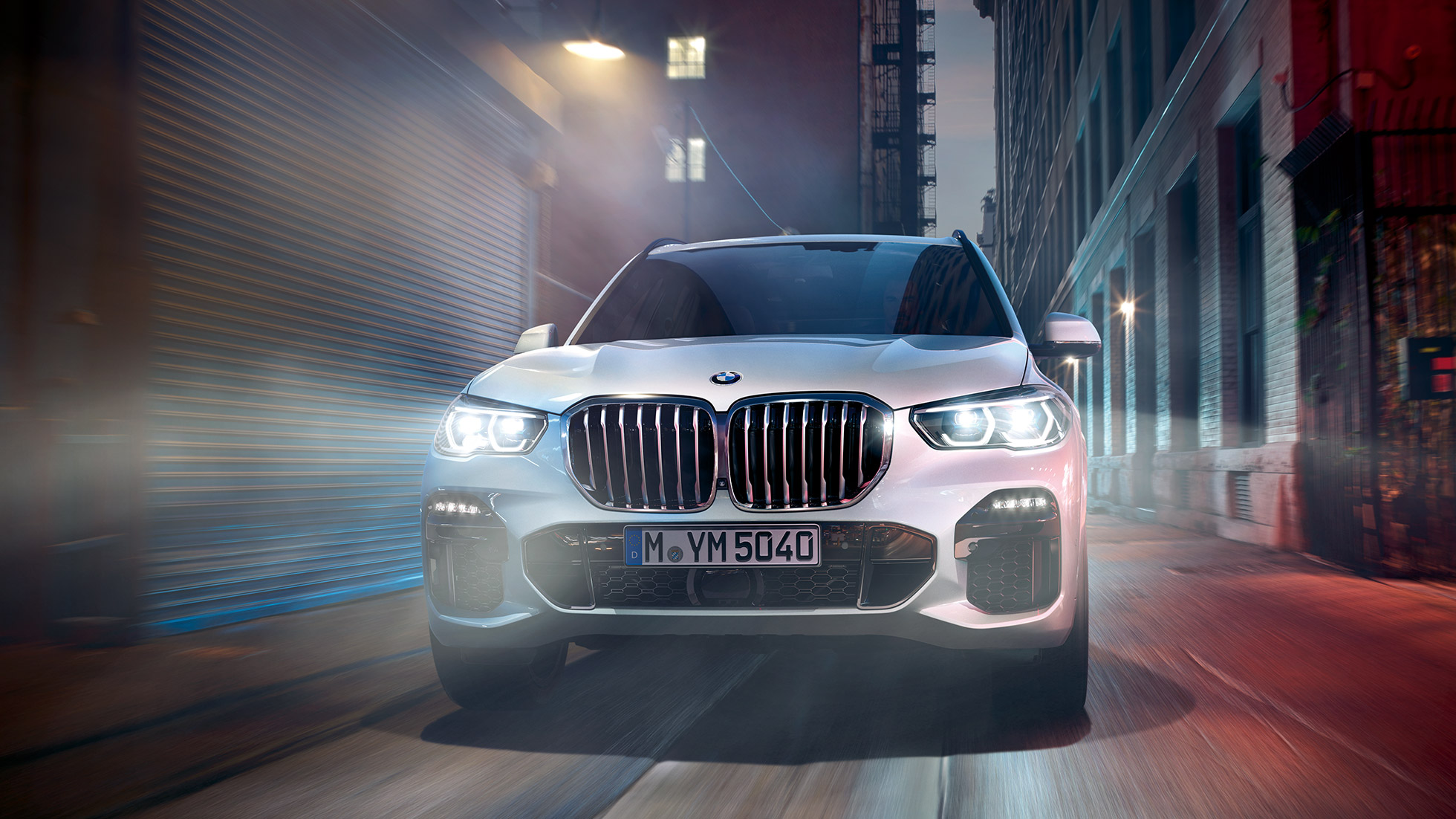 BMW X5 front view BMW X5 G05 2018 Mineral White metallic front view